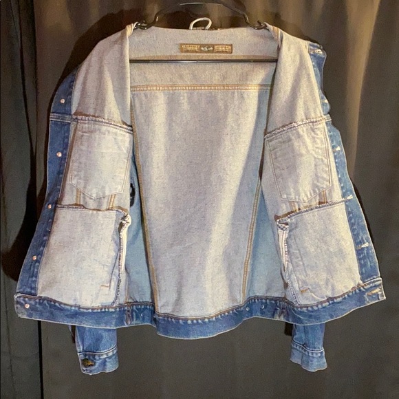 MINT CONDITION (Vintage Denim Jacket) - Picture 3 of 3